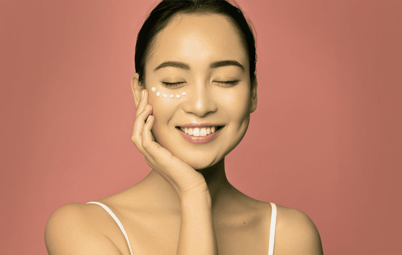 کرم آبرسان دور چشم